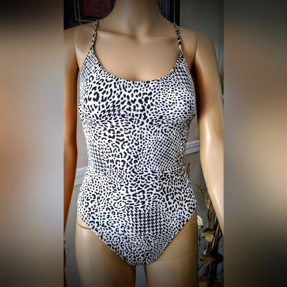 Victoria's secret one piece swimsuit